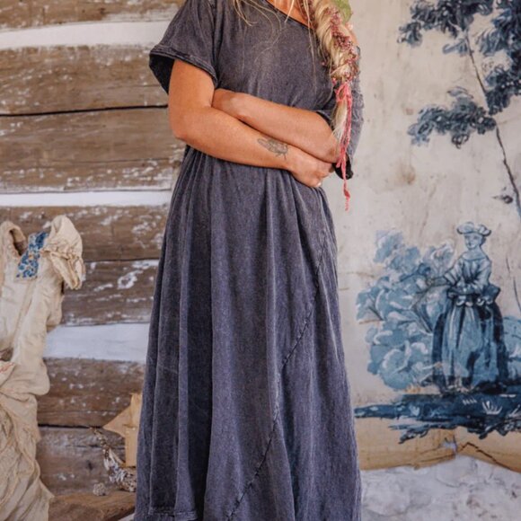 Magnolia Pearl Boyfriend Tee Dress New - Picture 3 of 6